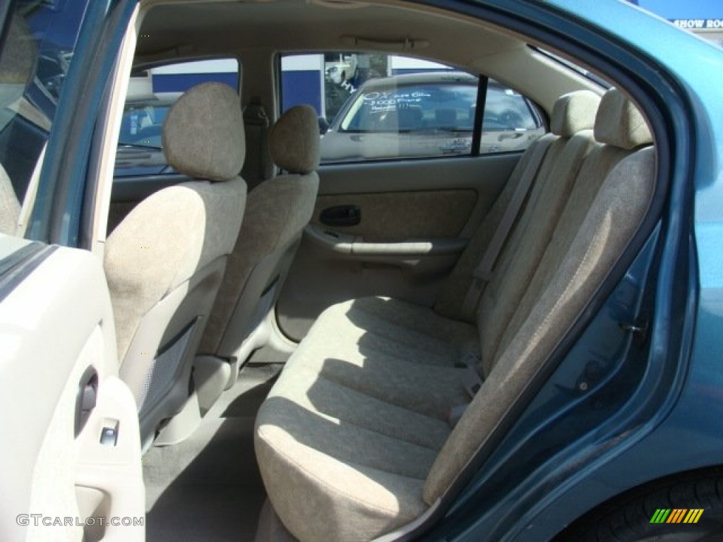 2002 Elantra GLS Sedan - Light Ocean Blue / Beige photo #16