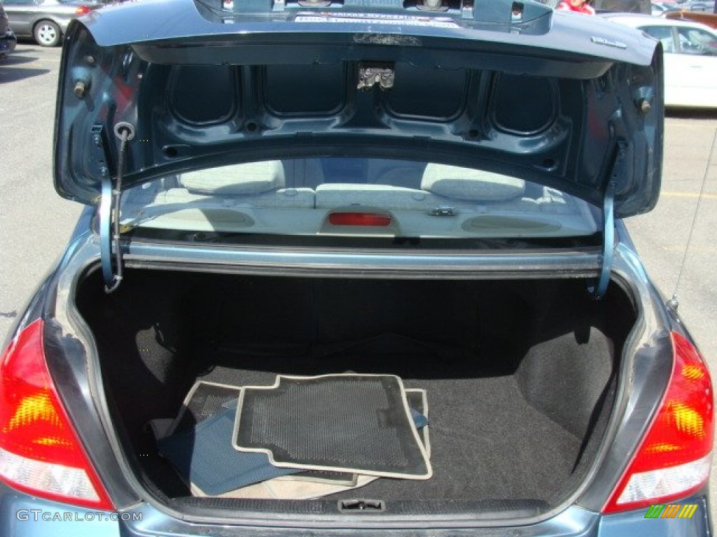 2002 Elantra GLS Sedan - Light Ocean Blue / Beige photo #17