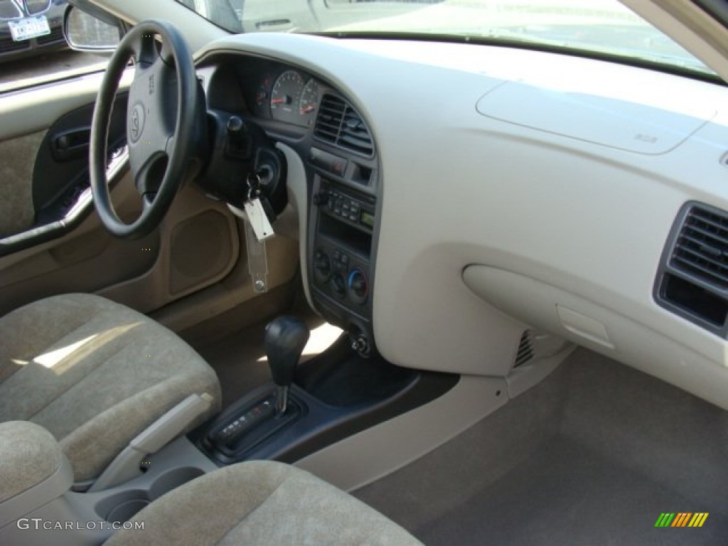 2002 Elantra GLS Sedan - Light Ocean Blue / Beige photo #21