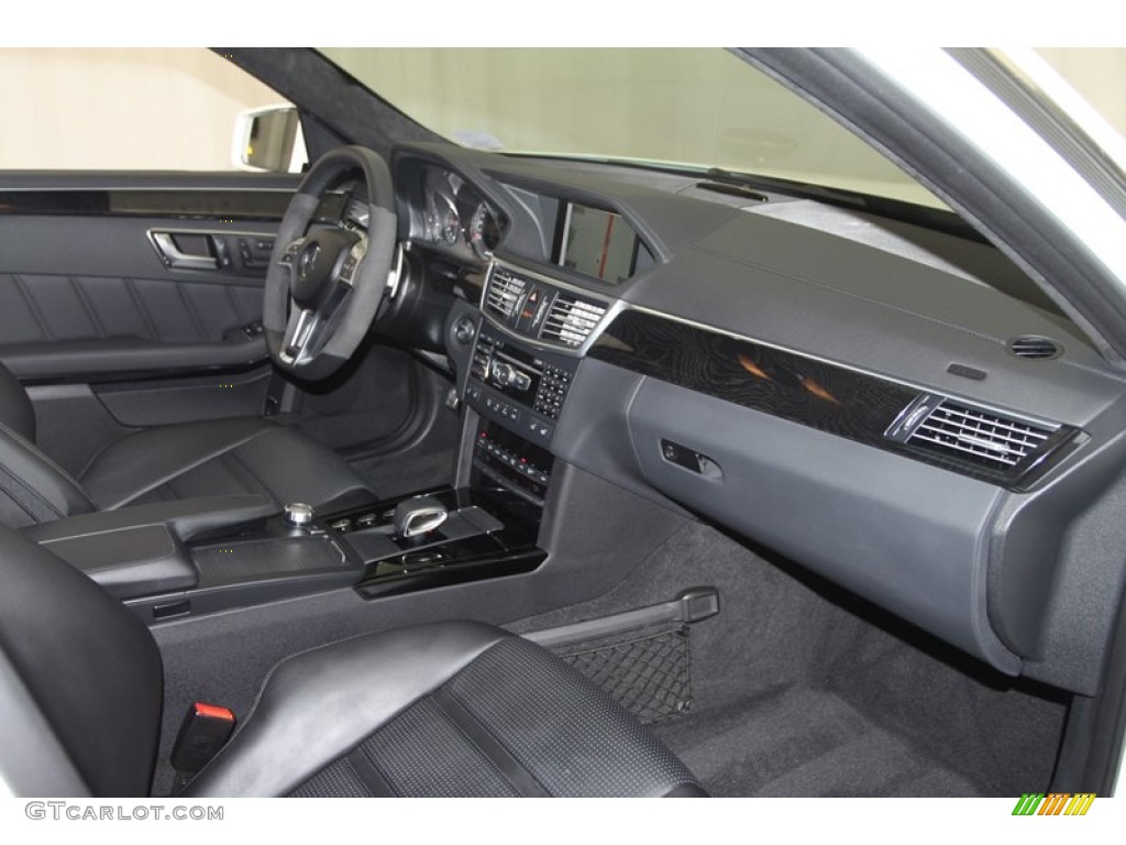 2013 Mercedes-Benz E 63 AMG AMG Black Dashboard Photo #78482870