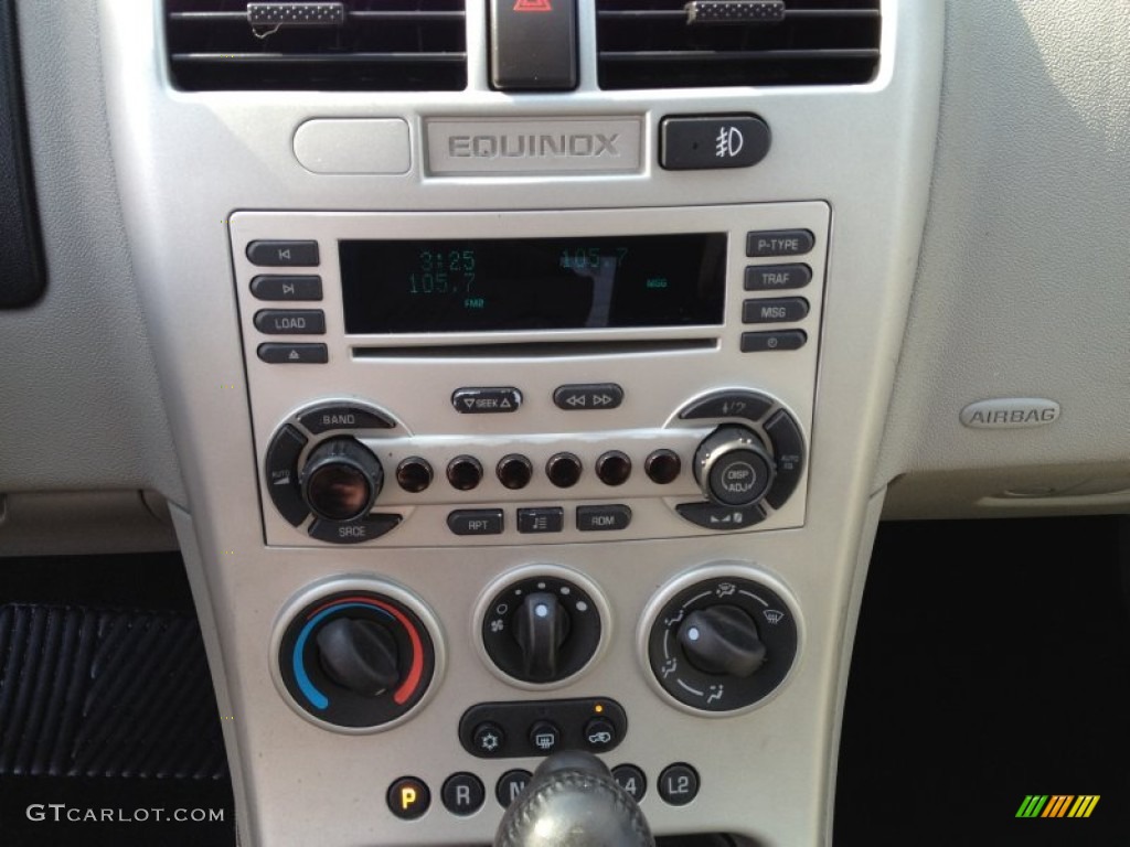 2005 Chevrolet Equinox LT AWD Controls Photo #78483358