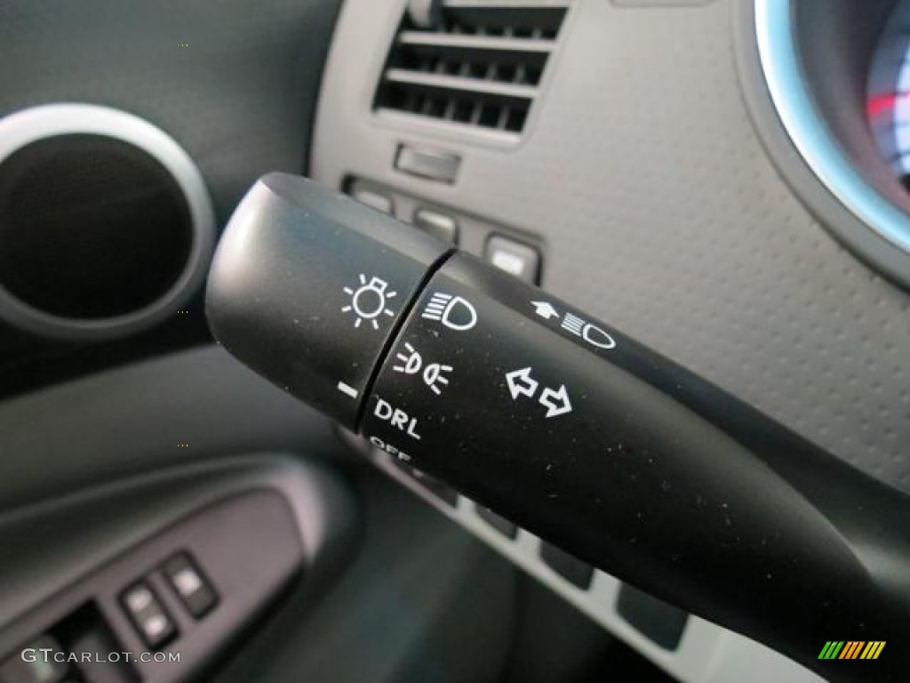 2013 Toyota Tacoma V6 TRD Sport Prerunner Double Cab Controls Photo #78483944