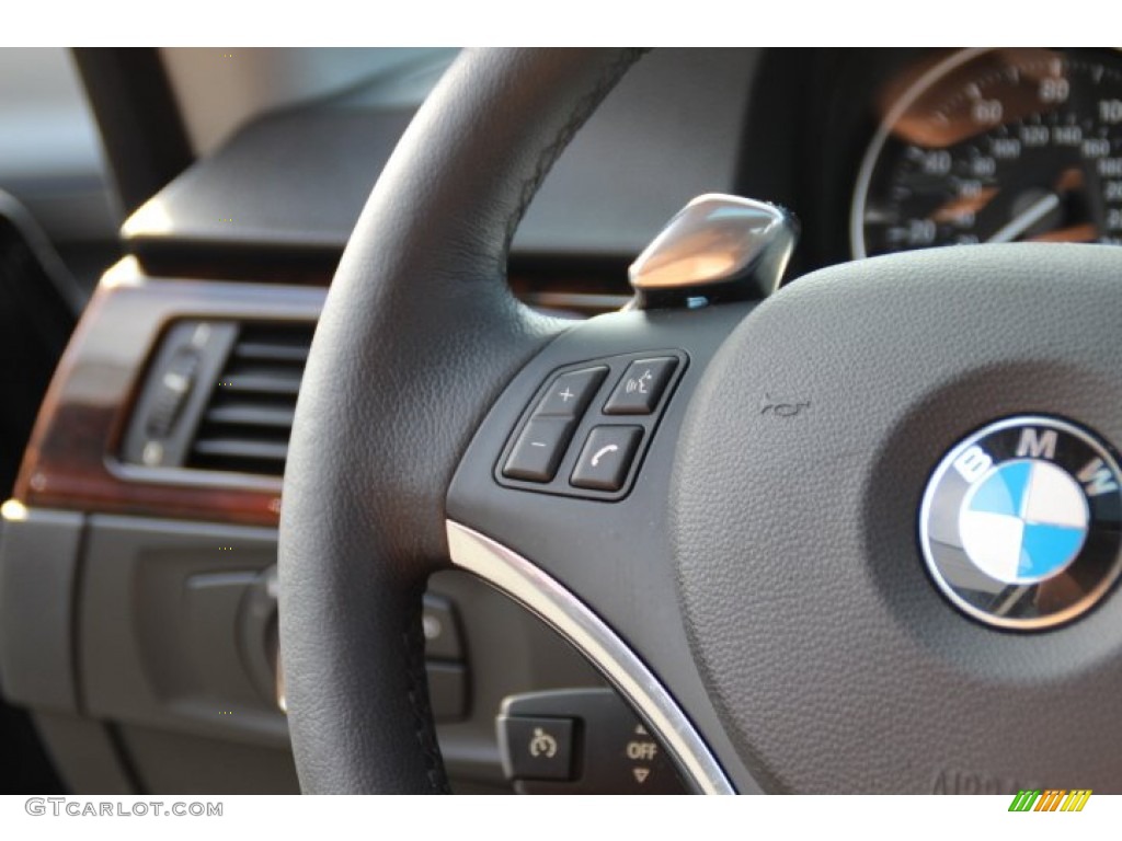 2010 BMW 3 Series 328i xDrive Coupe Controls Photo #78485036