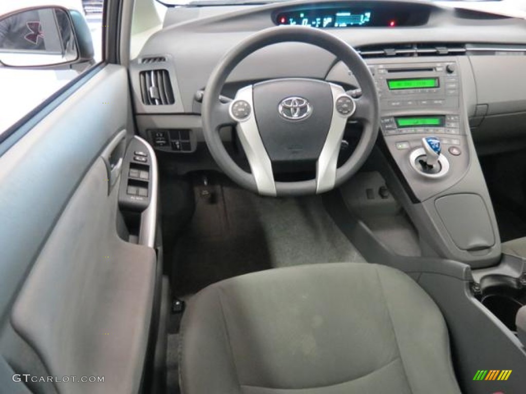 2010 Prius Hybrid II - Classic Silver Metallic / Dark Gray photo #5