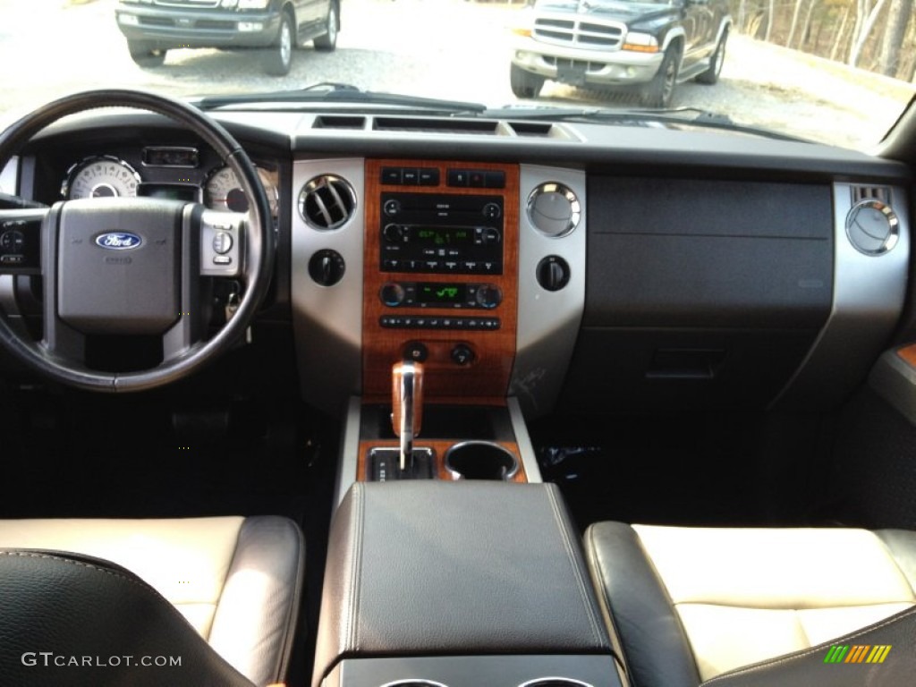 2007 Ford Expedition Eddie Bauer 4x4 Charcoal Black/Camel Dashboard Photo #78485699