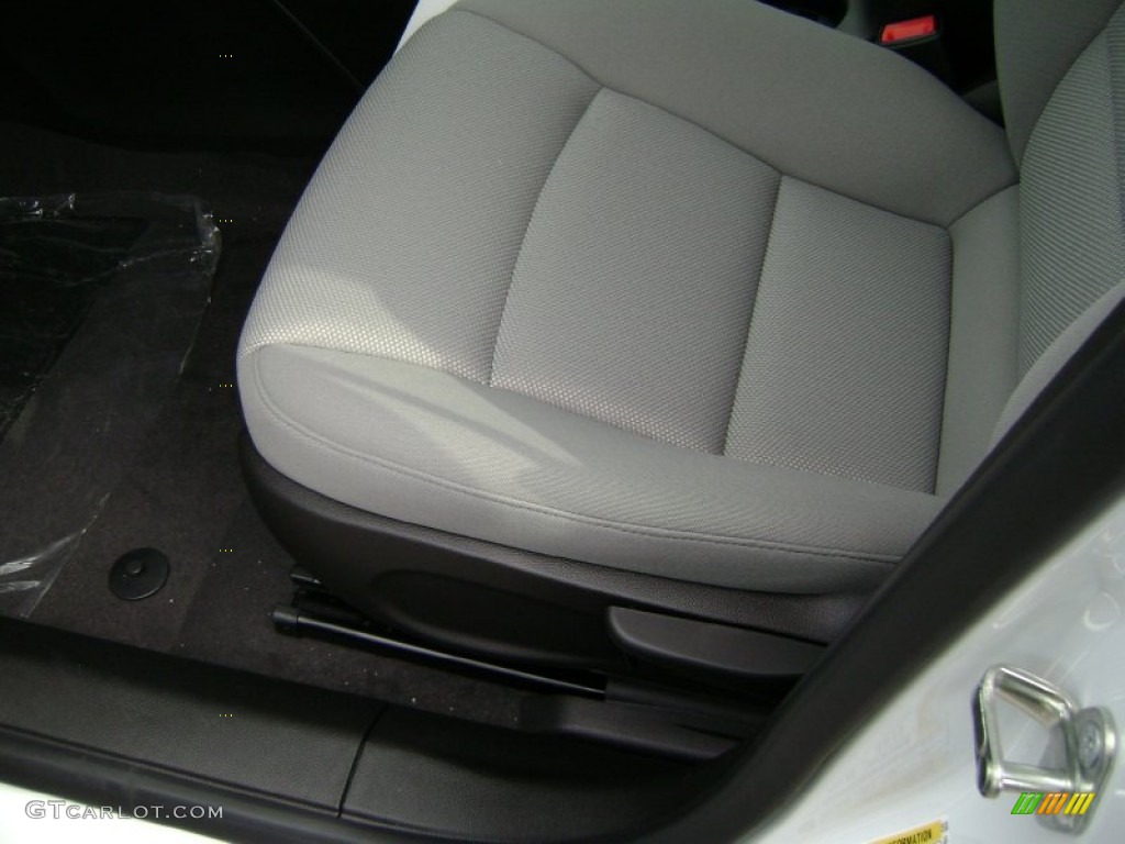 2013 Cruze ECO - Summit White / Medium Titanium photo #2