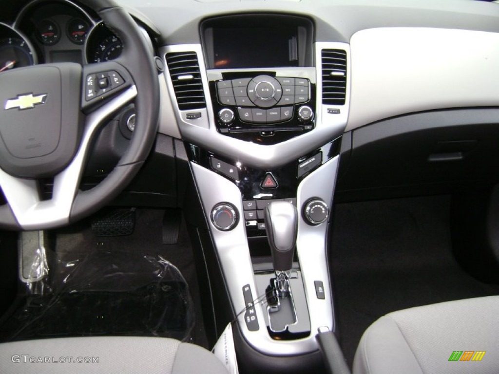 2013 Cruze ECO - Summit White / Medium Titanium photo #4