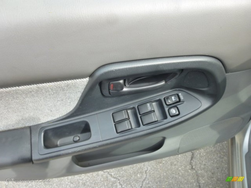 2002 Subaru Impreza Outback Sport Wagon Controls Photo #78489560