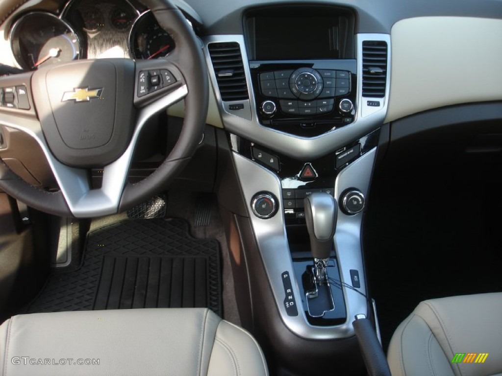 2013 Cruze LTZ/RS - Summit White / Cocoa/Light Neutral photo #4