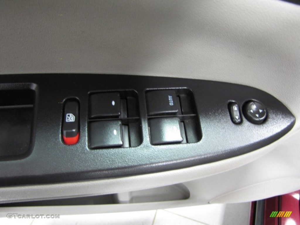 2007 Chevrolet Impala LT Controls Photo #78489830
