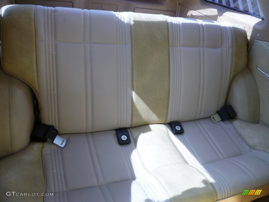 1977 Datsun B210 Hatchback Interior Color Photos