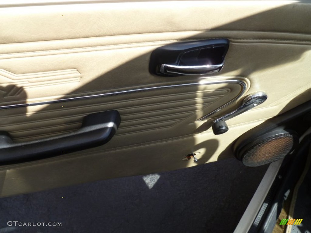 1977 Datsun B210 Hatchback Door Panel Photos