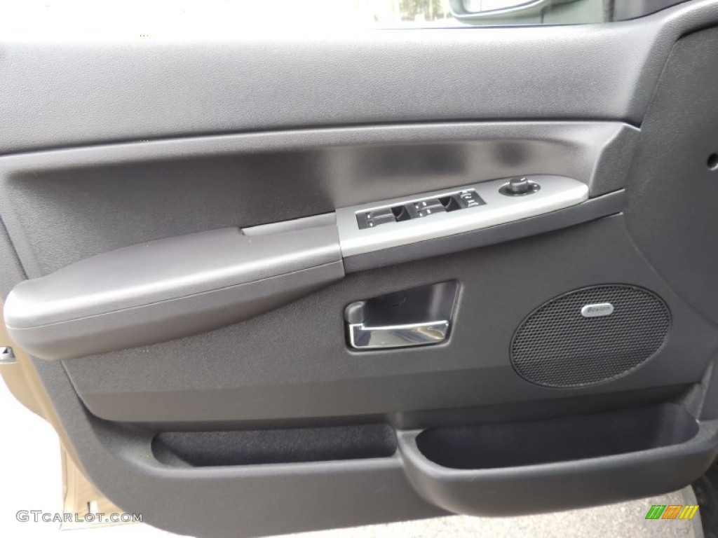 2009 Grand Cherokee Laredo 4x4 - Olive Green Metallic / Medium Slate Gray/Dark Slate Gray photo #7
