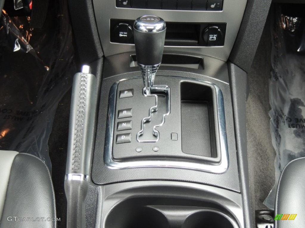 2009 Jeep Grand Cherokee Laredo 4x4 Transmission Photos