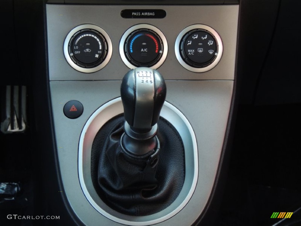 2008 Nissan Sentra SE-R Spec V Transmission Photos