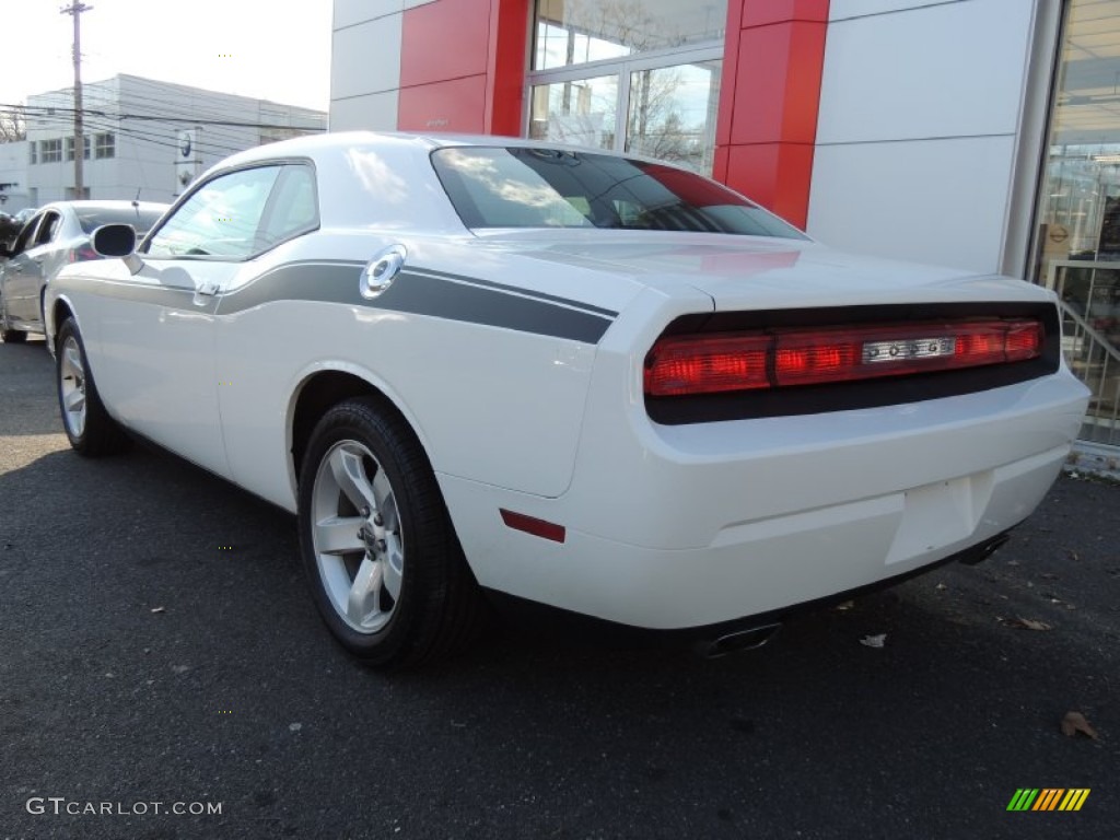 2011 Challenger SE - Bright White / Dark Slate Gray photo #5