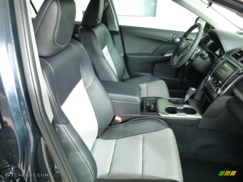 2013 Camry SE V6 - Cosmic Gray Metallic / Black/Ash photo #9