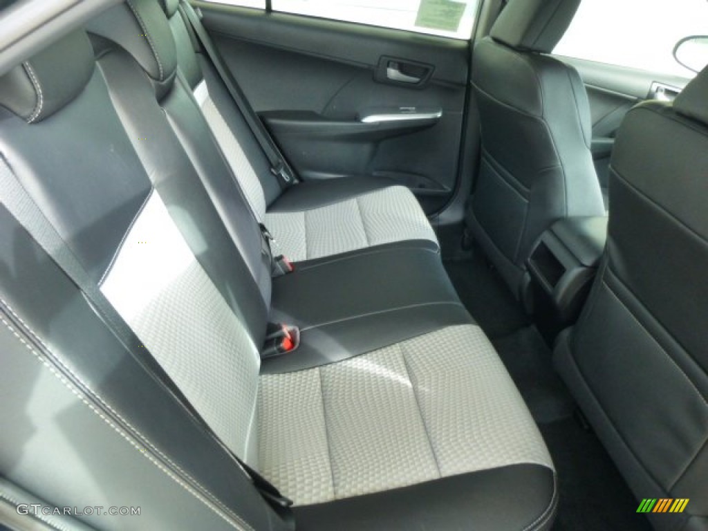2013 Camry SE V6 - Cosmic Gray Metallic / Black/Ash photo #12