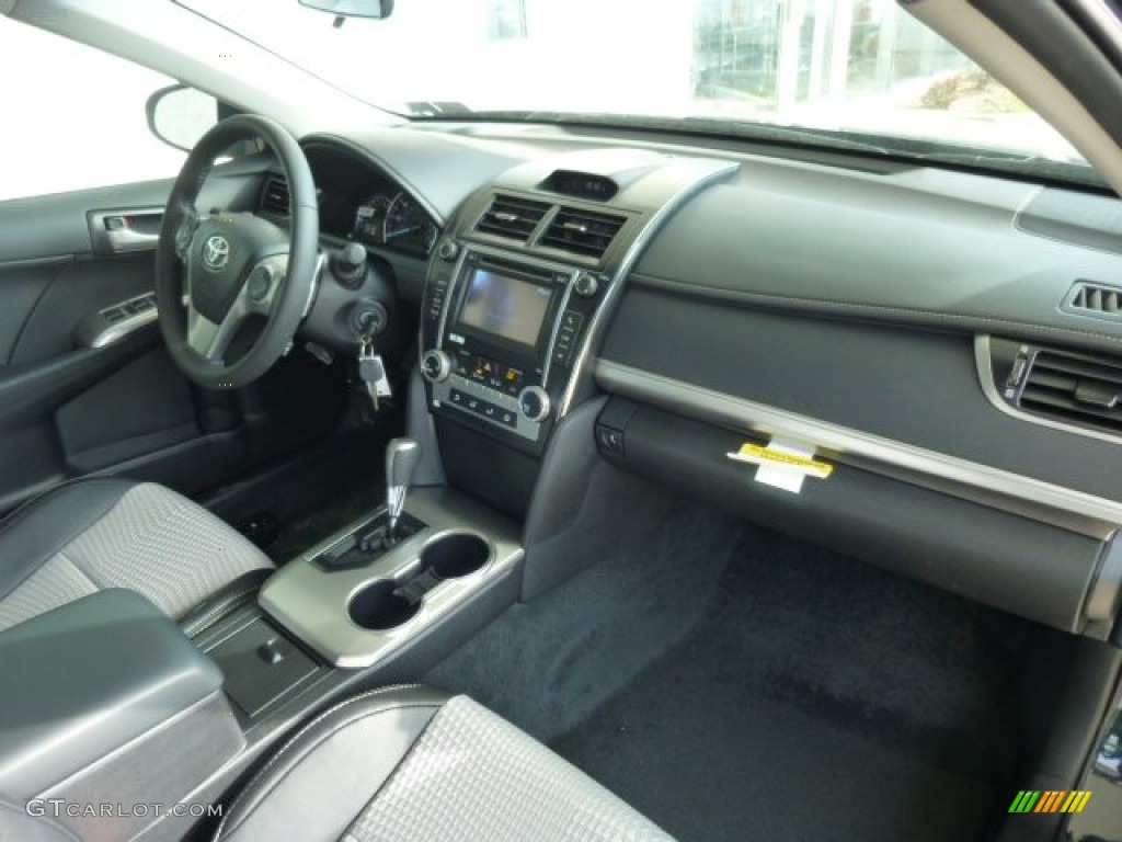 2013 Camry SE - Cosmic Gray Metallic / Black/Ash photo #10
