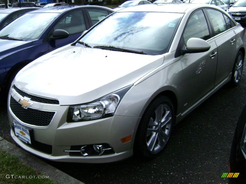 2013 Cruze LTZ - Champagne Silver Metallic / Cocoa/Light Neutral photo #1