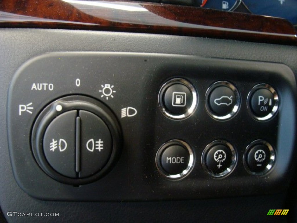2009 Maserati GranTurismo Standard GranTurismo Model Controls Photo #78495803