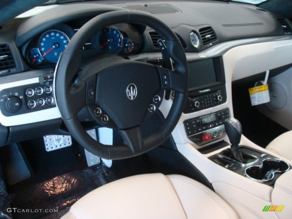 2013 Maserati GranTurismo Sport Coupe Pearl Beige Dashboard Photo #78498401