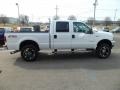 Oxford White - F350 Super Duty Lariat Crew Cab 4x4 Photo No. 2