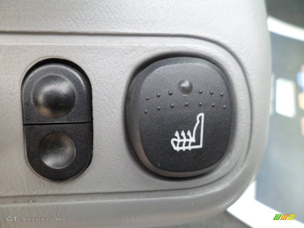 2004 Ford F350 Super Duty Lariat Crew Cab 4x4 Controls Photo #78499130