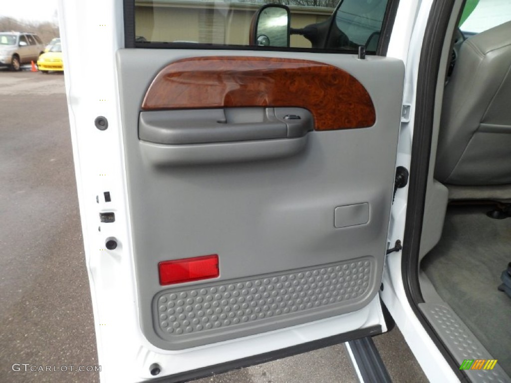 2004 Ford F350 Super Duty Lariat Crew Cab 4x4 Medium Flint Door Panel Photo #78499139