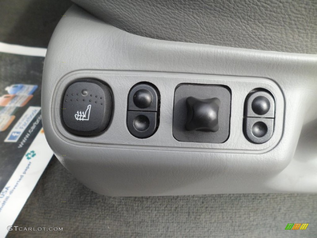 2004 Ford F350 Super Duty Lariat Crew Cab 4x4 Controls Photo #78499271
