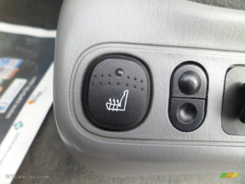 2004 Ford F350 Super Duty Lariat Crew Cab 4x4 Controls Photo #78499284