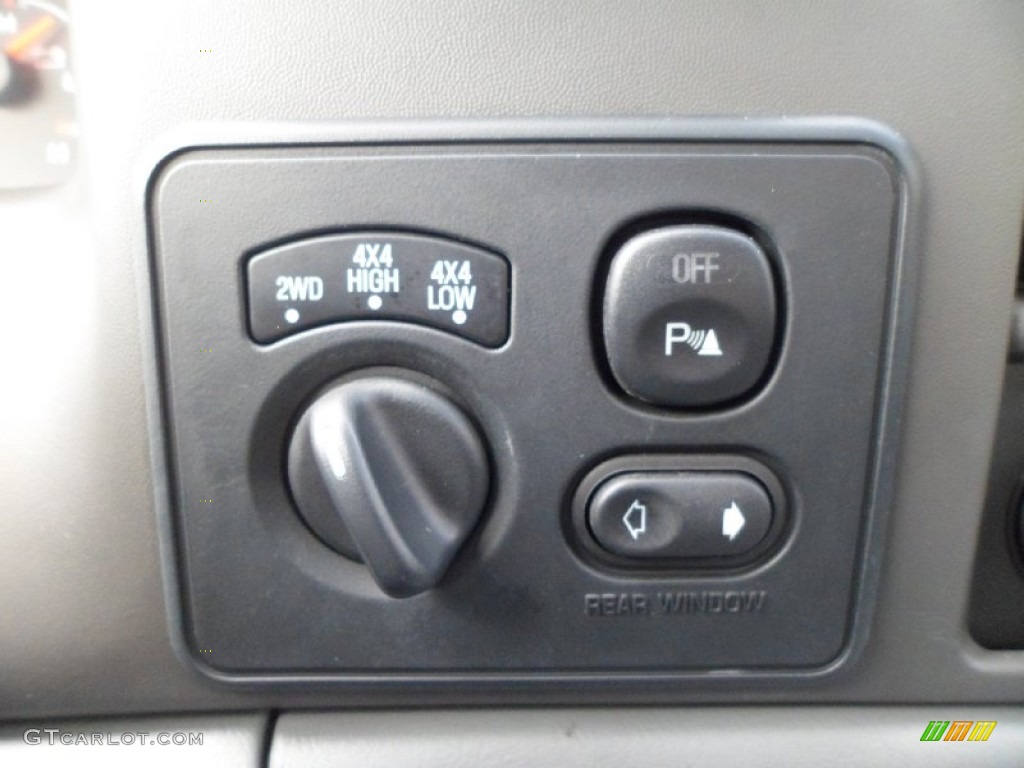 2004 Ford F350 Super Duty Lariat Crew Cab 4x4 Controls Photo #78499385