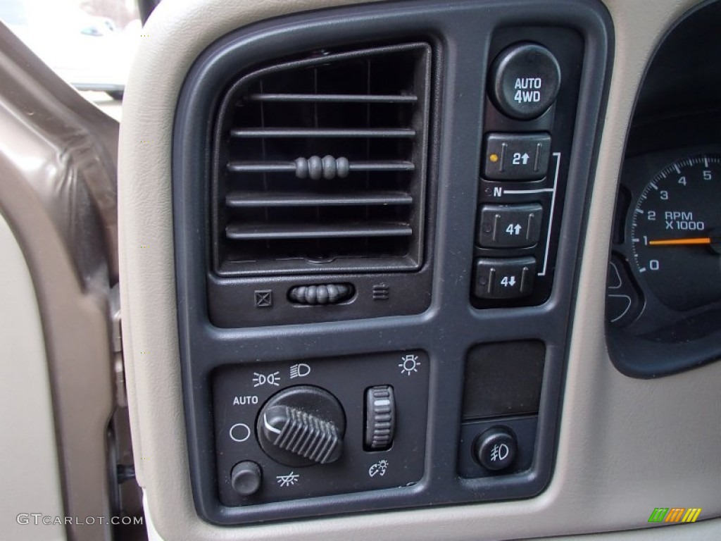 2004 Tahoe LS 4x4 - Sandalwood Metallic / Tan/Neutral photo #16
