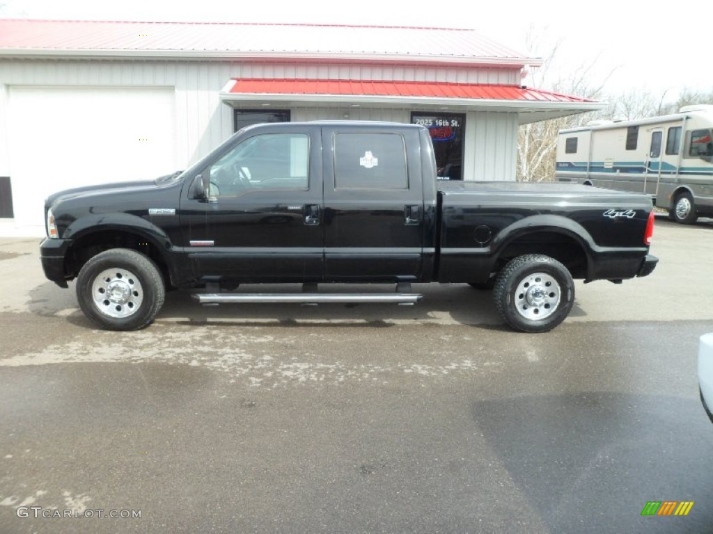 2005 F250 Super Duty XLT Crew Cab 4x4 - Black / Black photo #1