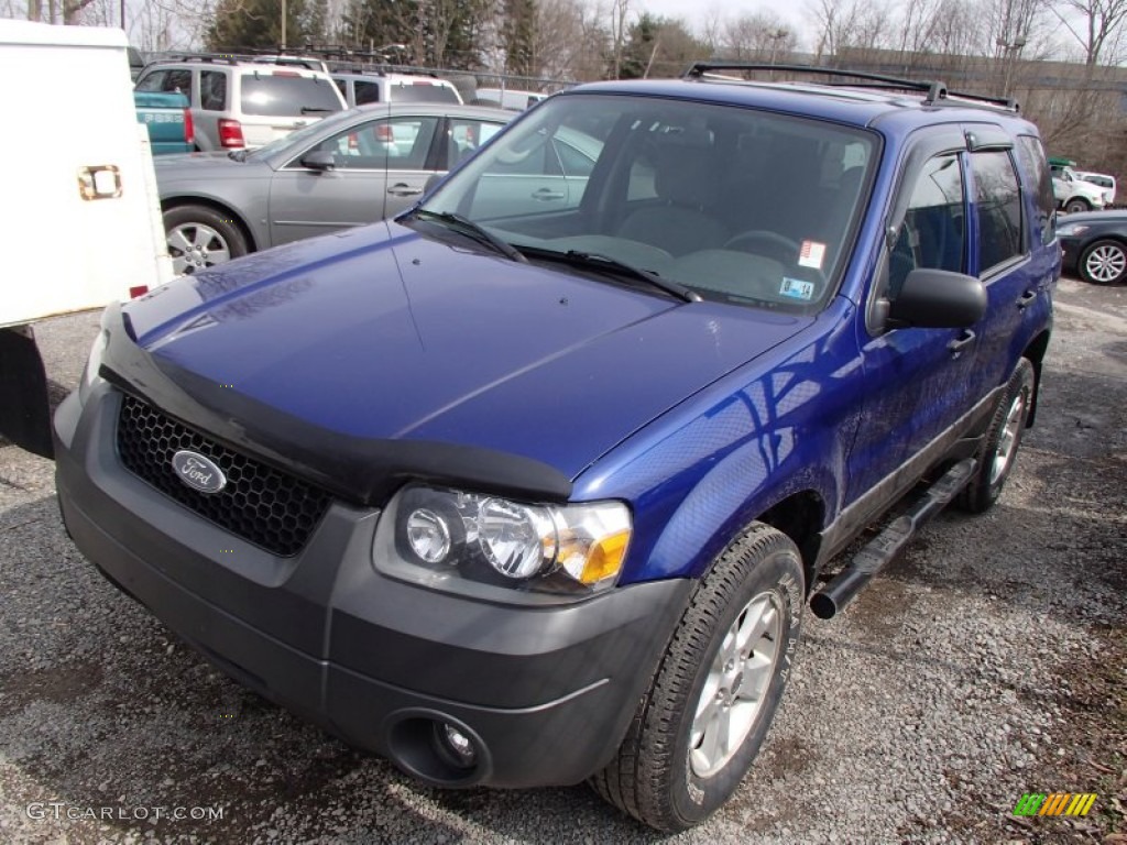 2005 Escape XLT V6 4WD - Sonic Blue Metallic / Medium/Dark Flint Grey photo #3