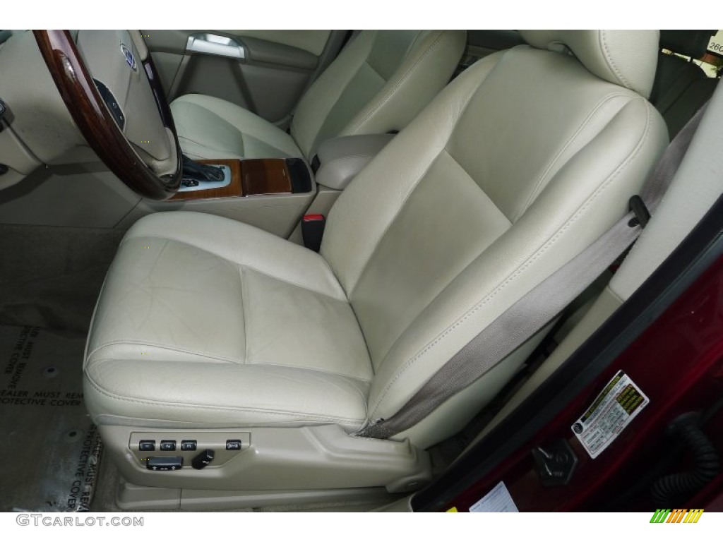 2005 Volvo XC90 T6 AWD Front Seat Photos