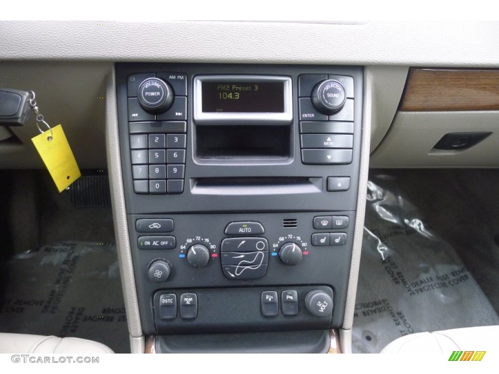2005 Volvo XC90 T6 AWD Controls Photo #78501146