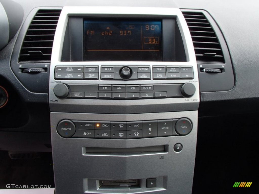 2006 Nissan Maxima 3.5 SE Controls Photos