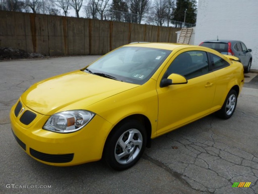 Competition Yellow 2007 Pontiac G5 Standard G5 Model Exterior Photo #78501245