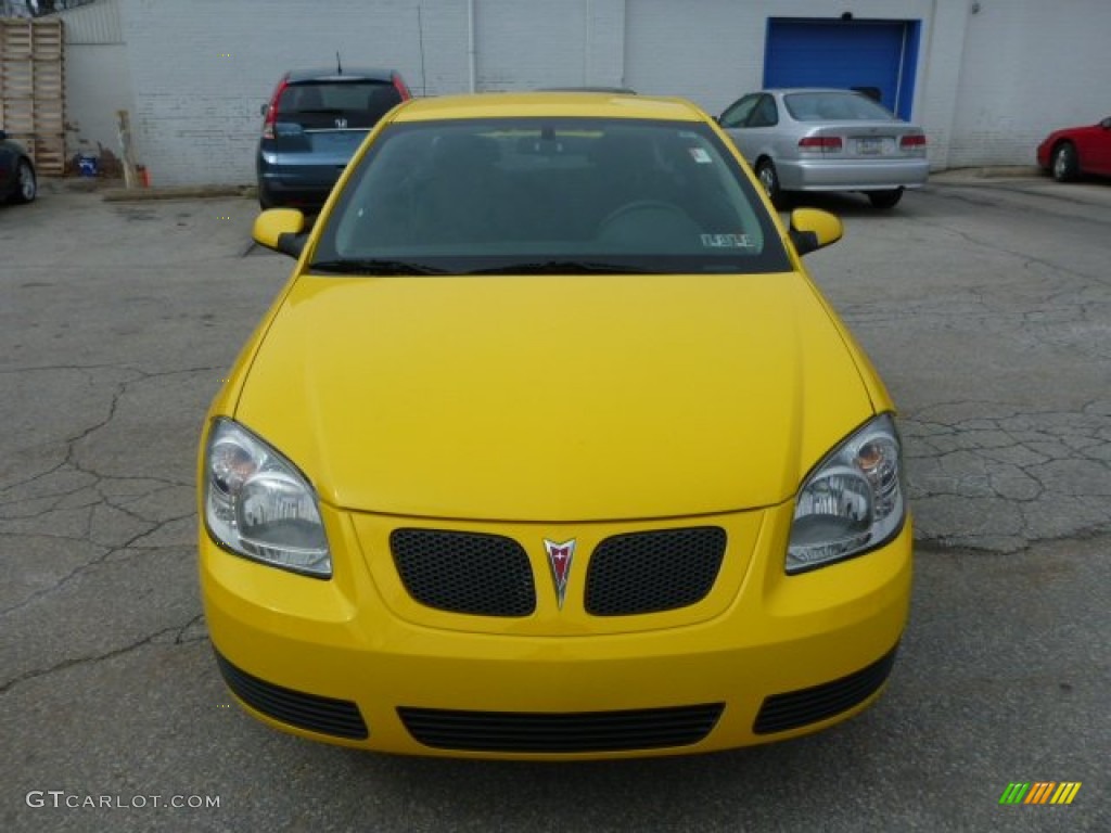 Competition Yellow 2007 Pontiac G5 Standard G5 Model Exterior Photo #78501251