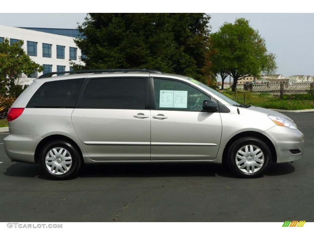 Silver Shadow Pearl 2009 Toyota Sienna LE Exterior Photo #78501431