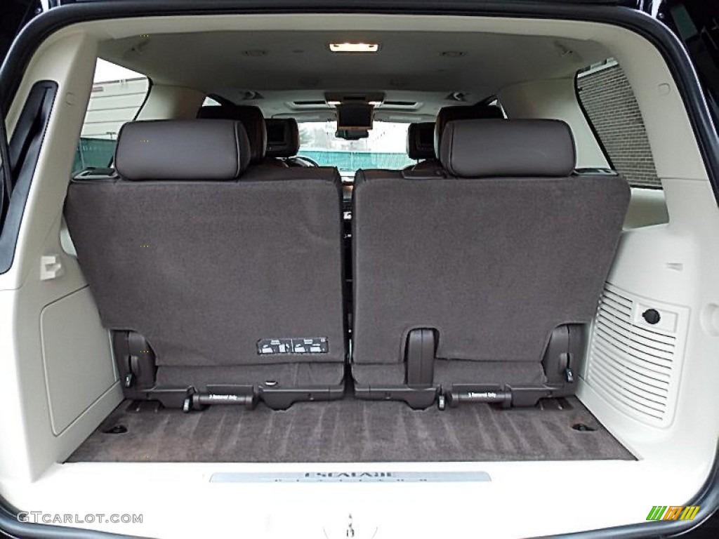 2011 Cadillac Escalade Platinum AWD Trunk Photo #78503735