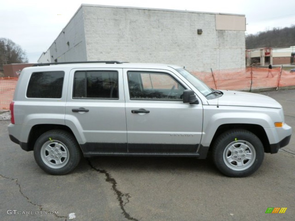 Bright Silver Metallic 2014 Jeep Patriot Sport Exterior Photo #78504581