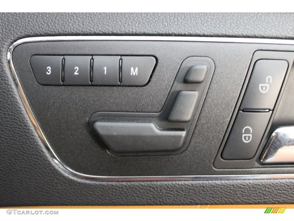 2010 Mercedes-Benz E 350 Sedan Controls Photo #78506150