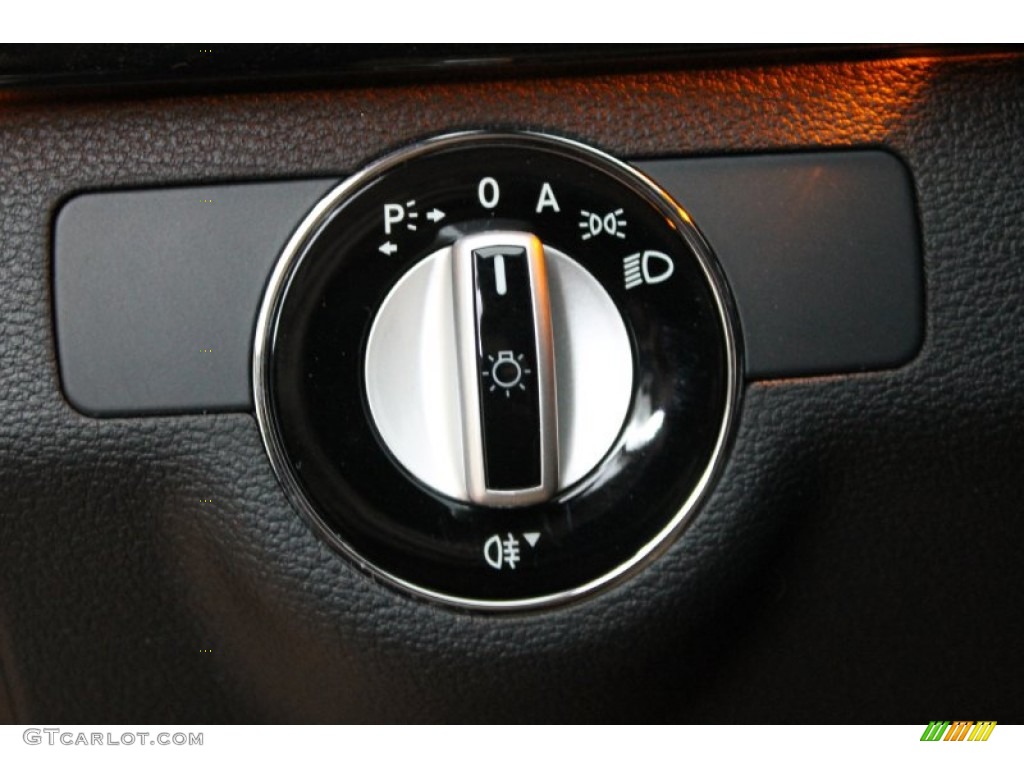 2010 Mercedes-Benz E 350 Sedan Controls Photo #78506168