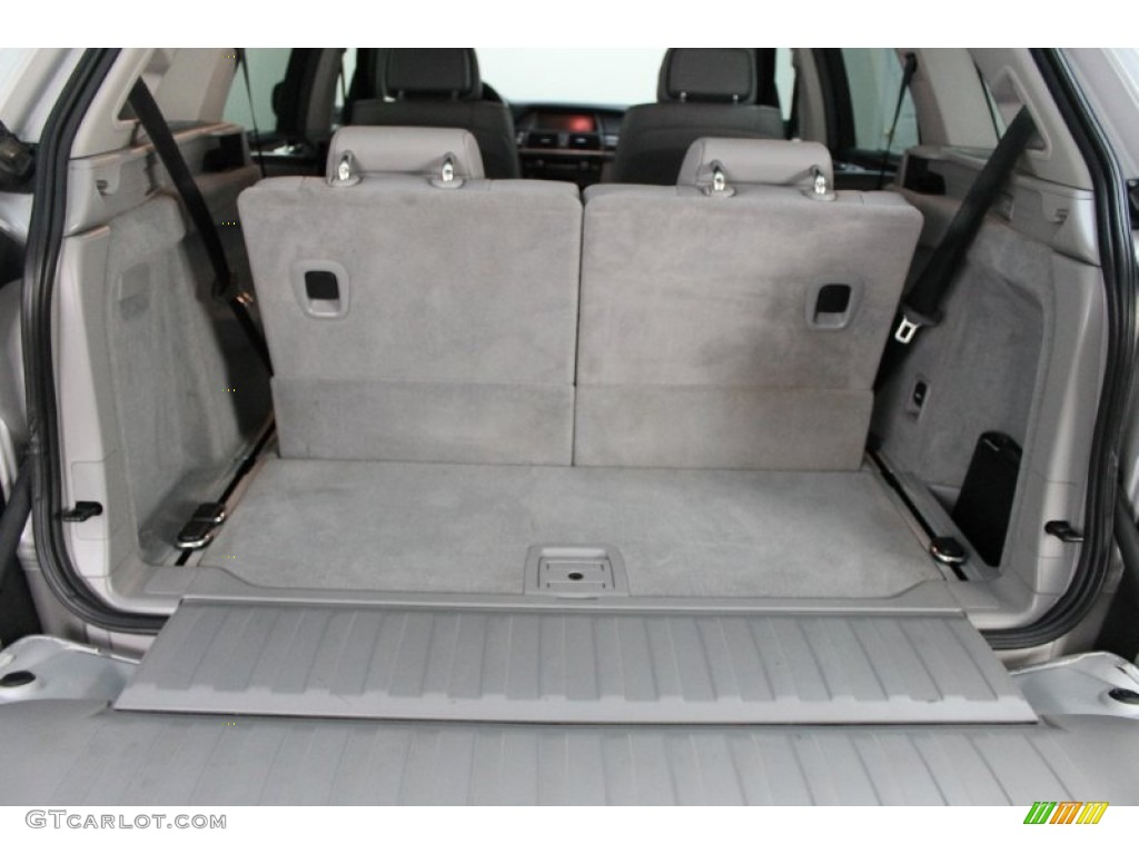 2009 BMW X5 xDrive48i Trunk Photo #78506589