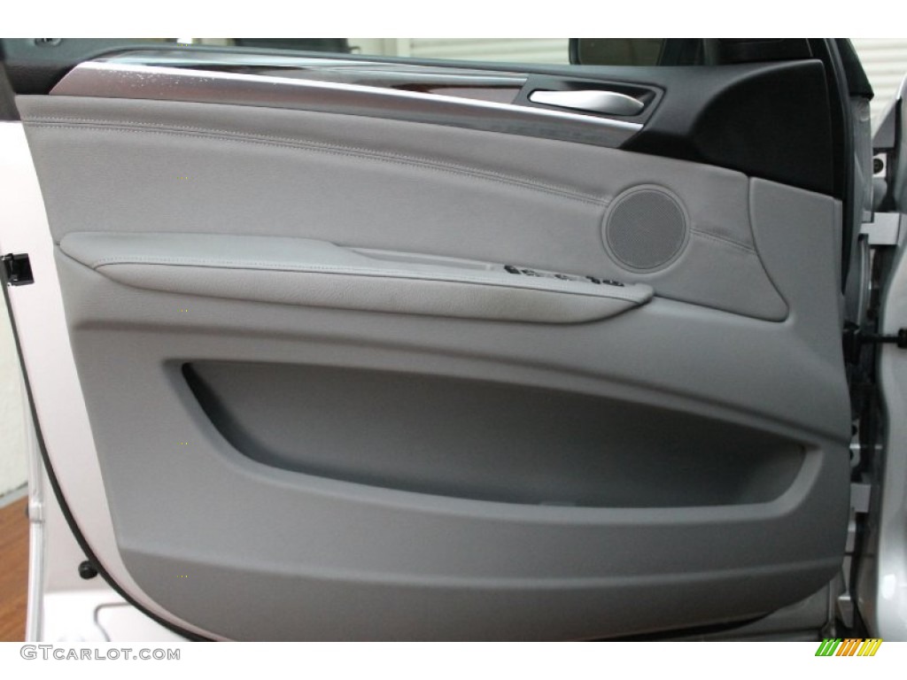 2009 BMW X5 xDrive48i Grey Nevada Leather Door Panel Photo #78506602