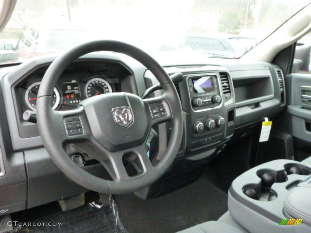 2013 Ram 1500 Express Regular Cab 4x4 Dashboard Photos