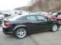 Black - Avenger SXT V6 Photo No. 5