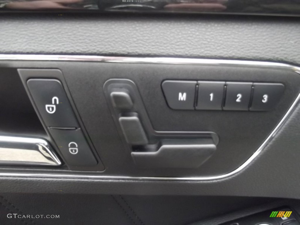 2010 Mercedes-Benz E 350 4Matic Sedan Controls Photo #78507572